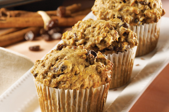 Muffins au son, aux carottes et aux raisins