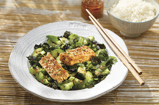 Salade d’algues asiatiques et de tempeh grillé – Rachelle Béry