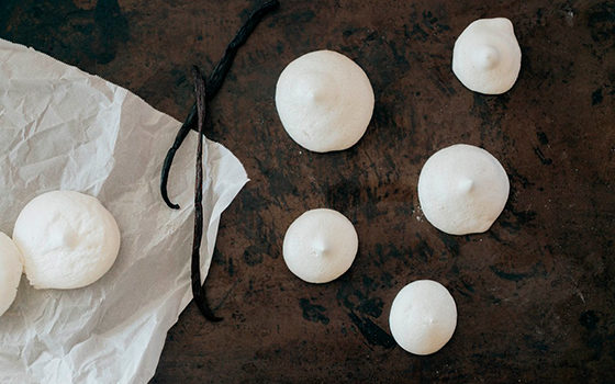 Aquafaba Meringues – Rachelle Béry