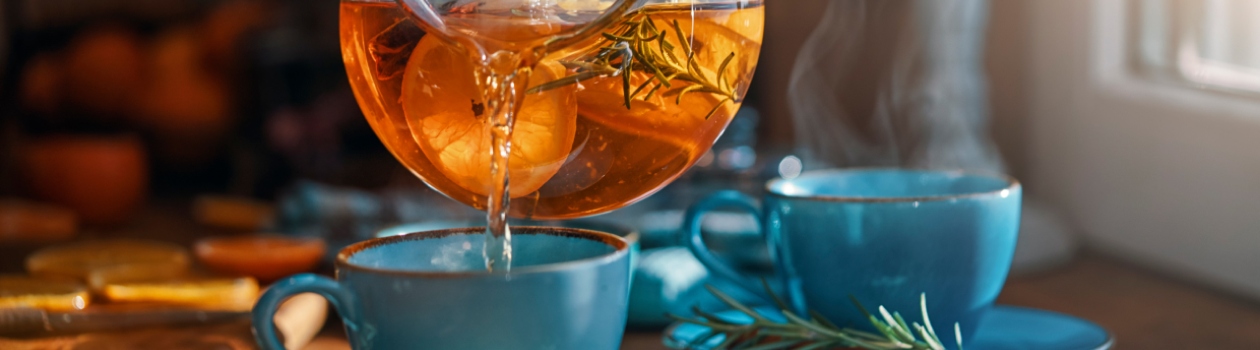 6 Herbal Teas to Boost Your Mood