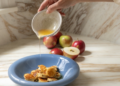 Mini apple pancake bowl